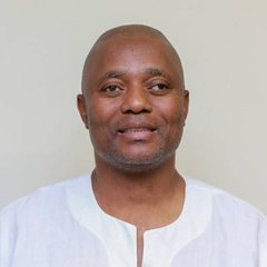 Dr Mfanozelwe Shozi